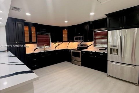 Casa en venta en Fort Lauderdale, Florida, 3 dormitorios, 138.05 m2 № 1989860 - foto 5