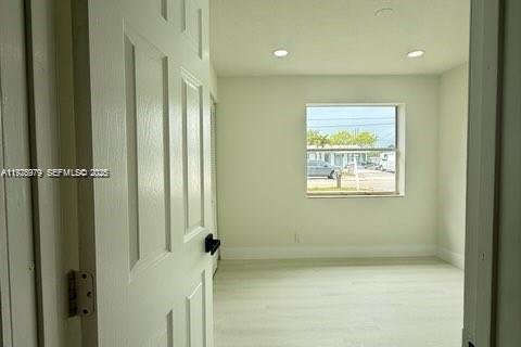 Casa en venta en Fort Lauderdale, Florida, 3 dormitorios, 138.05 m2 № 1989860 - foto 17