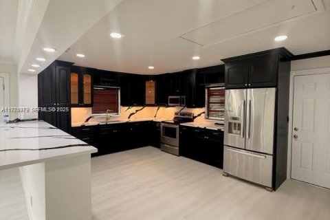 Casa en venta en Fort Lauderdale, Florida, 3 dormitorios, 138.05 m2 № 1989860 - foto 3