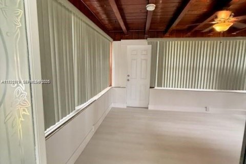 Casa en venta en Fort Lauderdale, Florida, 3 dormitorios, 138.05 m2 № 1989860 - foto 27