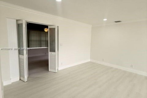 Casa en venta en Fort Lauderdale, Florida, 3 dormitorios, 138.05 m2 № 1989860 - foto 24