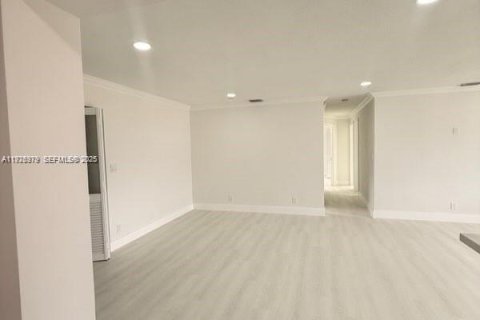 Casa en venta en Fort Lauderdale, Florida, 3 dormitorios, 138.05 m2 № 1989860 - foto 25