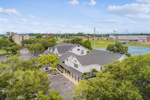 Immobilier commercial à louer à Largo, Floride: 3396.88 m2 № 2415233 - photo 9