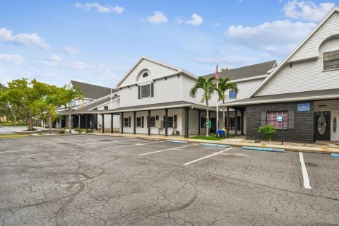 Immobilier commercial à louer à Largo, Floride: 3396.88 m2 № 2415233 - photo 29