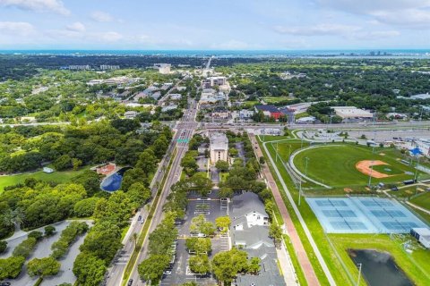 Immobilier commercial à louer à Largo, Floride: 3396.88 m2 № 2415233 - photo 11