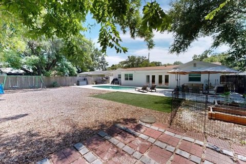 House in Winter Park, Florida 4 bedrooms, 181.62 sq.m. № 2149479 - photo 15