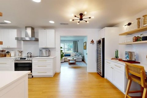 House in Winter Park, Florida 4 bedrooms, 181.62 sq.m. № 2149479 - photo 20