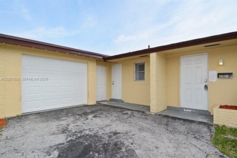 Villa ou maison à louer à West Palm Beach, Floride: 3 chambres, 142.05 m2 № 2389998 - photo 3