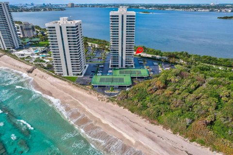 Condo à Riviera Beach, Floride, 2 chambres  № 2193945