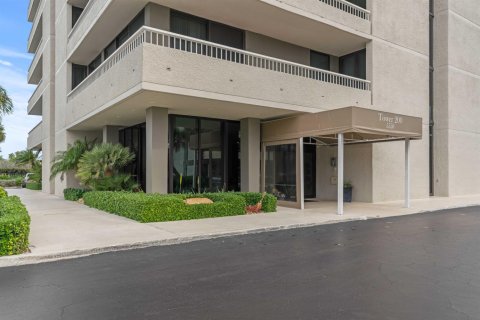 Condo in Riviera Beach, Florida, 2 bedrooms  № 2193945 - photo 4