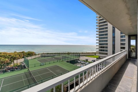 Condo in Riviera Beach, Florida, 2 bedrooms  № 2193945 - photo 25