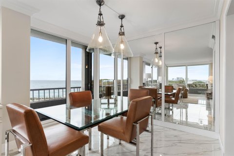 Condo in Riviera Beach, Florida, 2 bedrooms  № 2193945 - photo 28