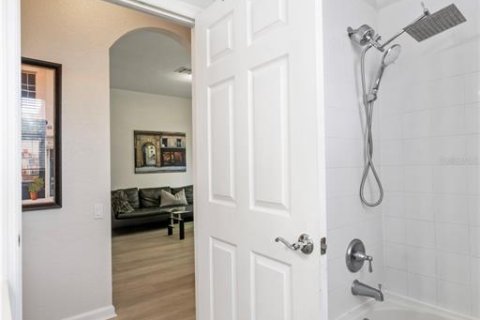 Condominio en venta en Orlando, Florida, 3 dormitorios, 115.85 m2 № 2099082 - foto 11