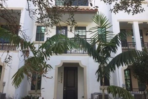 Adosado en Pembroke Pines, Florida 3 dormitorios, 178.28 m2 № 1997360