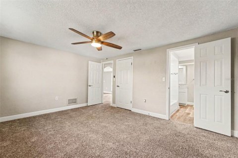 House in Holiday, Florida 3 bedrooms, 146.14 sq.m. № 2156606 - photo 8
