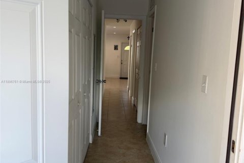 Casa en venta en Deerfield Beach, Florida, 3 dormitorios, 106.65 m2 № 1947818 - foto 17