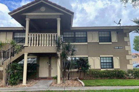 Condo in Coral Springs, Florida, 2 bedrooms  № 2250226 - photo 26