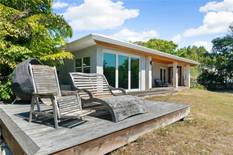 House in Key Largo, Florida 3 bedrooms, 237.46 sq.m. № 1978917 - photo 30