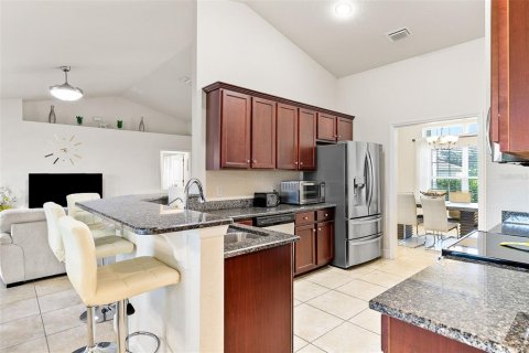 House in Rotonda, Florida 4 bedrooms, 200.02 sq.m. № 2418984 - photo 17