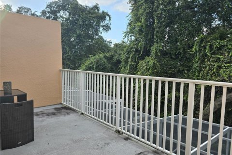 Townhouse in Clermont, Florida 3 bedrooms, 138.8 sq.m. № 2383840 - photo 28