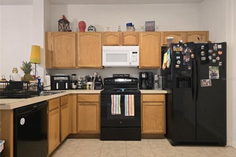 Townhouse in Clermont, Florida 3 bedrooms, 138.8 sq.m. № 2383840 - photo 11