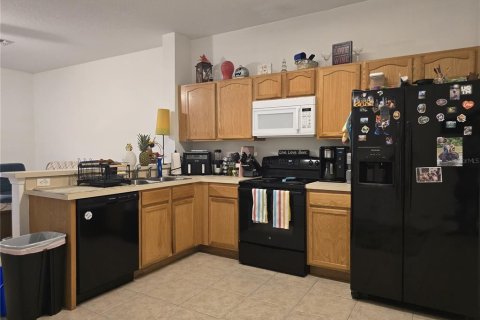 Townhouse in Clermont, Florida 3 bedrooms, 138.8 sq.m. № 2383840 - photo 13