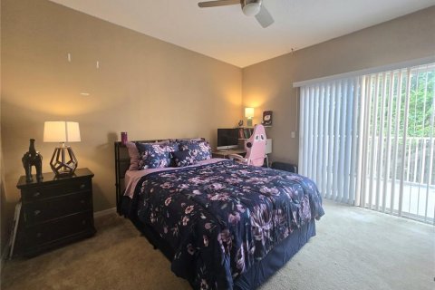 Townhouse in Clermont, Florida 3 bedrooms, 138.8 sq.m. № 2383840 - photo 14