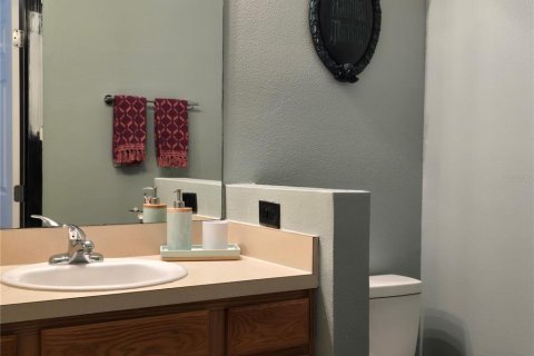 Townhouse in Clermont, Florida 3 bedrooms, 138.8 sq.m. № 2383840 - photo 17