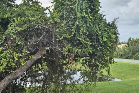 Townhouse in Clermont, Florida 3 bedrooms, 138.8 sq.m. № 2383840 - photo 30
