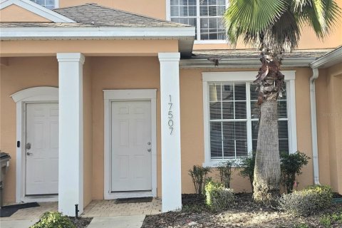 Townhouse in Clermont, Florida 3 bedrooms, 138.8 sq.m. № 2383840 - photo 2