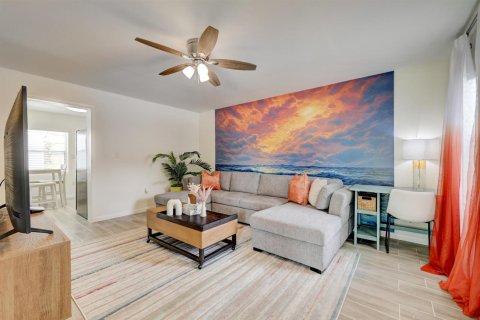 Appartement à louer à St. Lucie, Floride: 2 chambres, 75.16 m2 № 2145959 - photo 7
