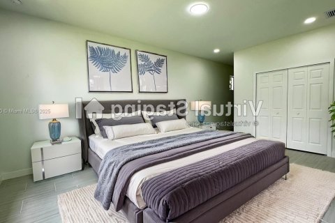 House in Lehigh Acres, Florida 3 bedrooms, 148.64 sq.m. № 1881468 - photo 6