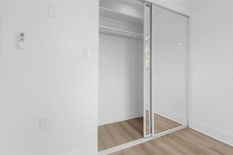 House in Saint Petersburg, Florida 2 bedrooms, 91.97 sq.m. № 1916087 - photo 19