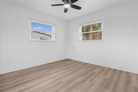 House in Saint Petersburg, Florida 2 bedrooms, 91.97 sq.m. № 1916087 - photo 17