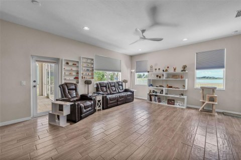 House in Riverview, Florida 4 bedrooms, 211.91 sq.m. № 1876319 - photo 10