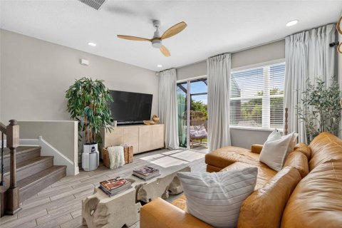 Townhouse in Clearwater, Florida 2 bedrooms, 145.95 sq.m. № 2144730 - photo 17