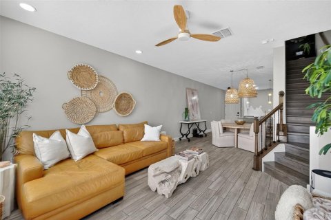 Townhouse in Clearwater, Florida 2 bedrooms, 145.95 sq.m. № 2144730 - photo 16