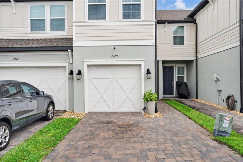 Townhouse in Clearwater, Florida 2 bedrooms, 145.95 sq.m. № 2144730 - photo 2