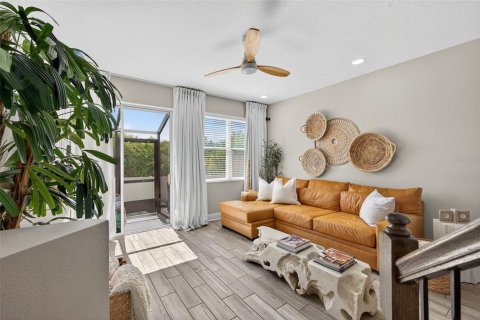 Townhouse in Clearwater, Florida 2 bedrooms, 145.95 sq.m. № 2144730 - photo 15