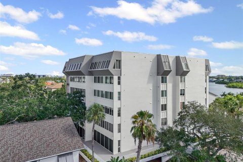 Condominio en venta en Sarasota, Florida, 2 dormitorios, 135.64 m2 № 1879407 - foto 23