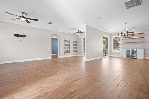 House in Tarpon Springs, Florida 3 bedrooms, 184.41 sq.m. № 1831264 - photo 14