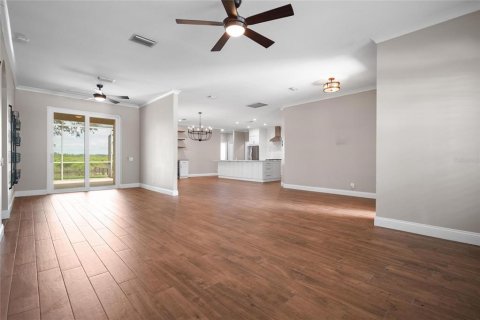 House in Tarpon Springs, Florida 3 bedrooms, 184.41 sq.m. № 1831264 - photo 12