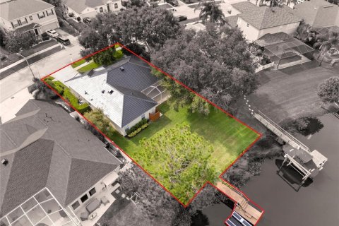 House in Tarpon Springs, Florida 3 bedrooms, 184.41 sq.m. № 1831264 - photo 3