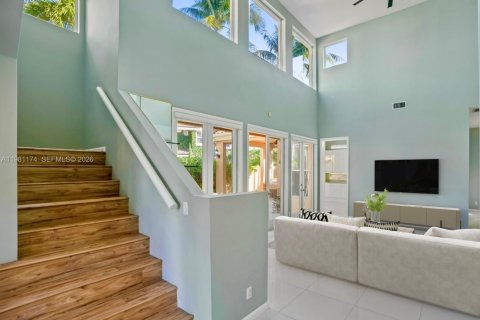 House in Aventura, Florida 3 bedrooms, 221.11 sq.m. № 2044238 - photo 3