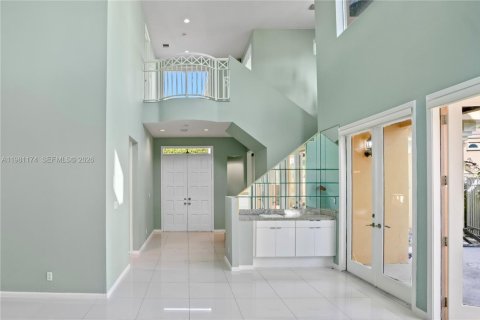 House in Aventura, Florida 3 bedrooms, 221.11 sq.m. № 2044238 - photo 5