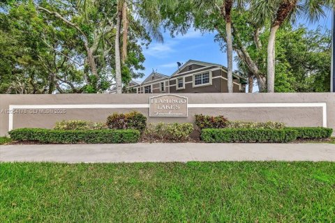 Villa ou maison à louer à Cooper City, Floride: 3 chambres, 120.96 m2 № 2181348 - photo 4