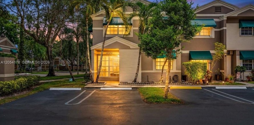 Villa ou maison à Cooper City, Floride 3 chambres, 120.96 m2 № 2181348