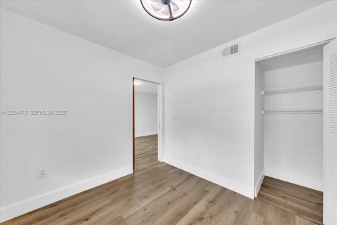 Villa ou maison à louer à Cooper City, Floride: 3 chambres, 120.96 m2 № 2181348 - photo 27