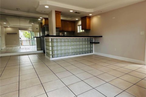 Apartment in Miami Beach, Florida 2 bedrooms, 116.13 sq.m. № 2076296 - photo 5