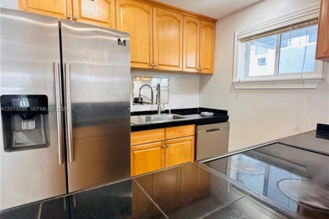 Apartment in Miami Beach, Florida 2 bedrooms, 116.13 sq.m. № 2076296 - photo 6